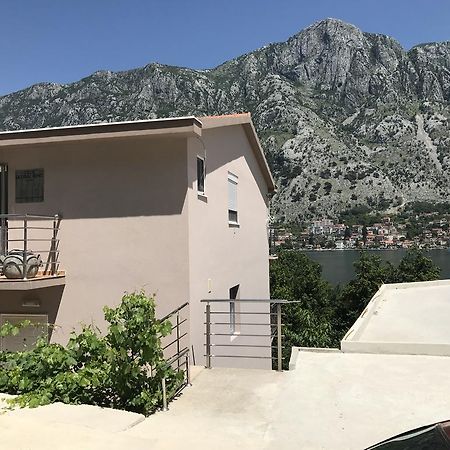 Apartmani Cuce Kotor Kültér fotó